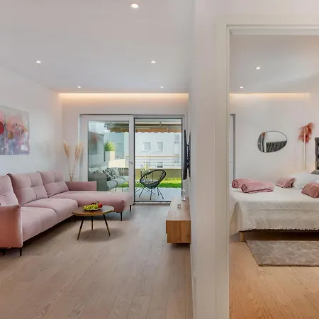 Apartment Zaloo, Luxury With Sea-view And Jacuzzi *